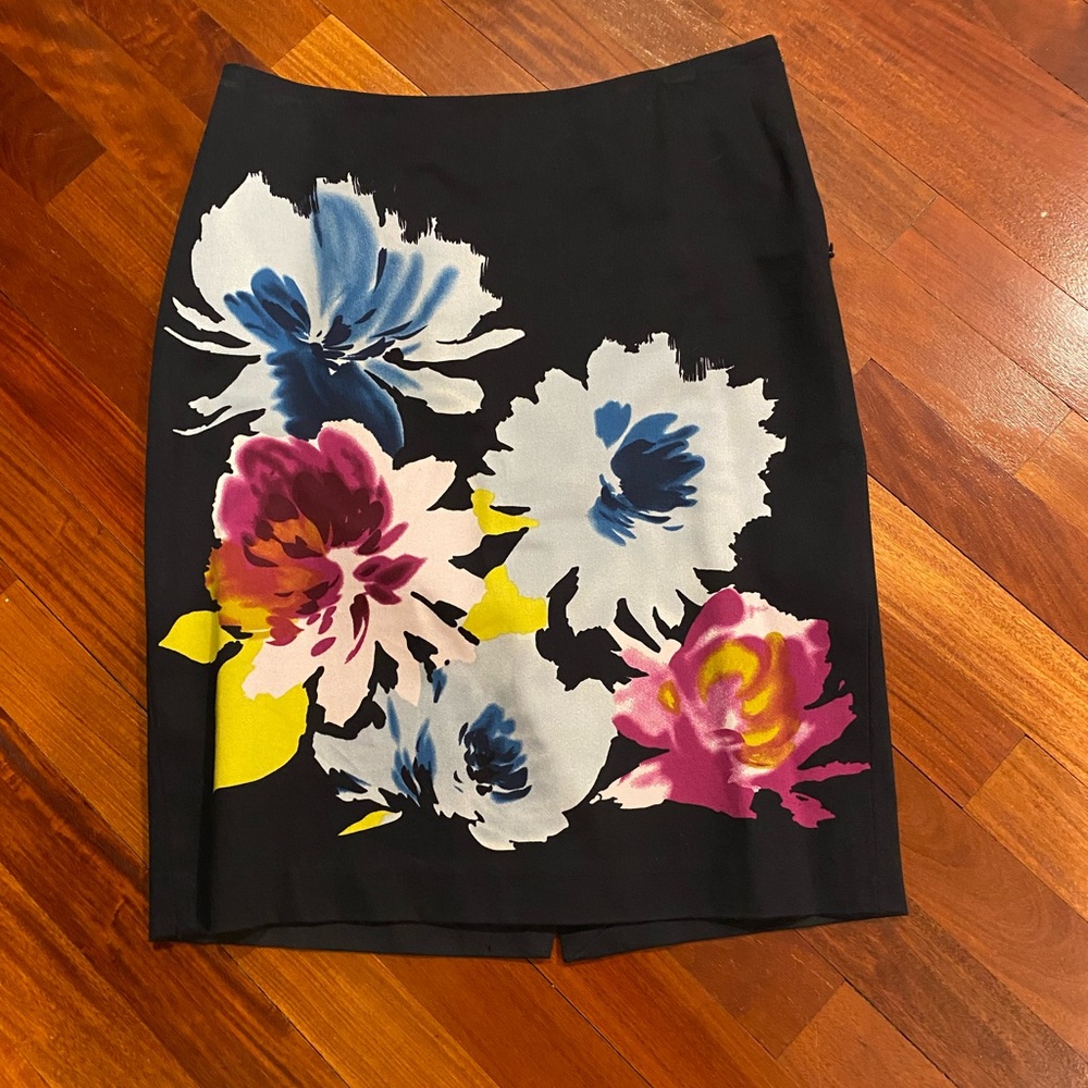 Floral pencil skirt